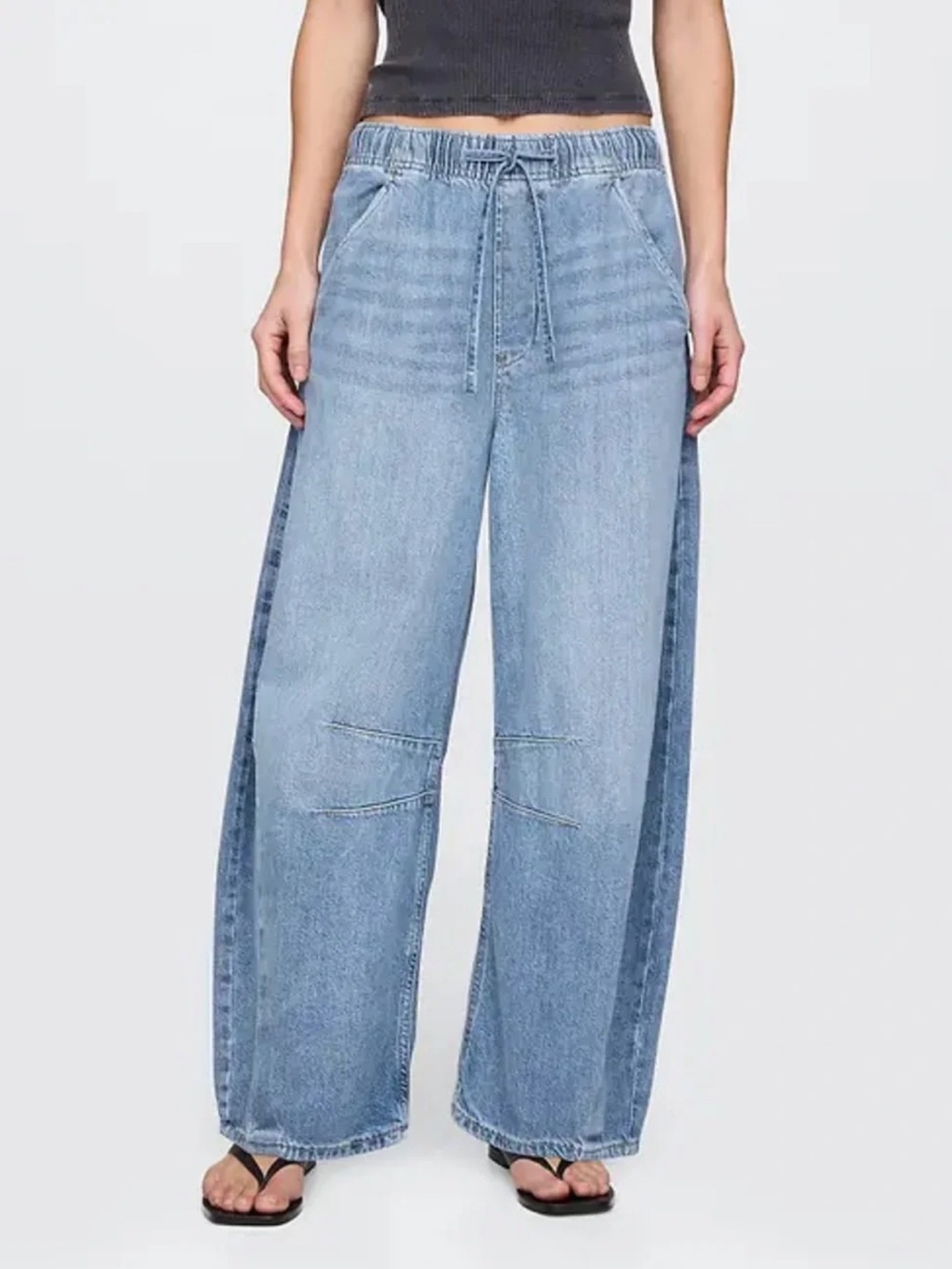GAP Mid Rise Easy Horseshoe Jeans / Light Wash / Size Small